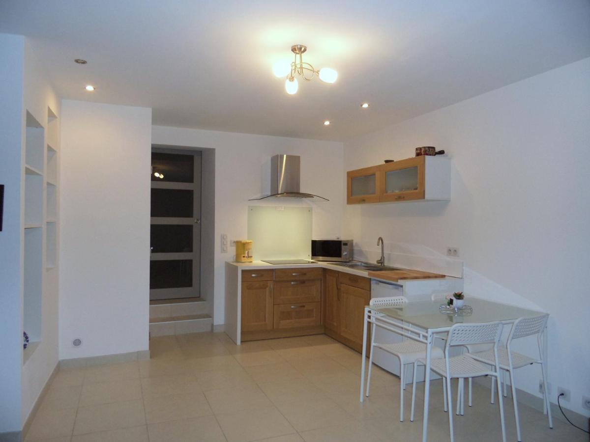 Des Remparts Apartment *